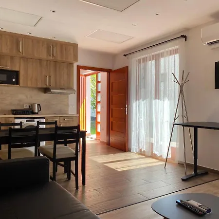 Lejlighed Kz Apartments Balatonboglar *